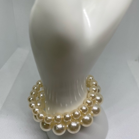 Preowned,imitation pearl bracelet set - Picture 2 of 2